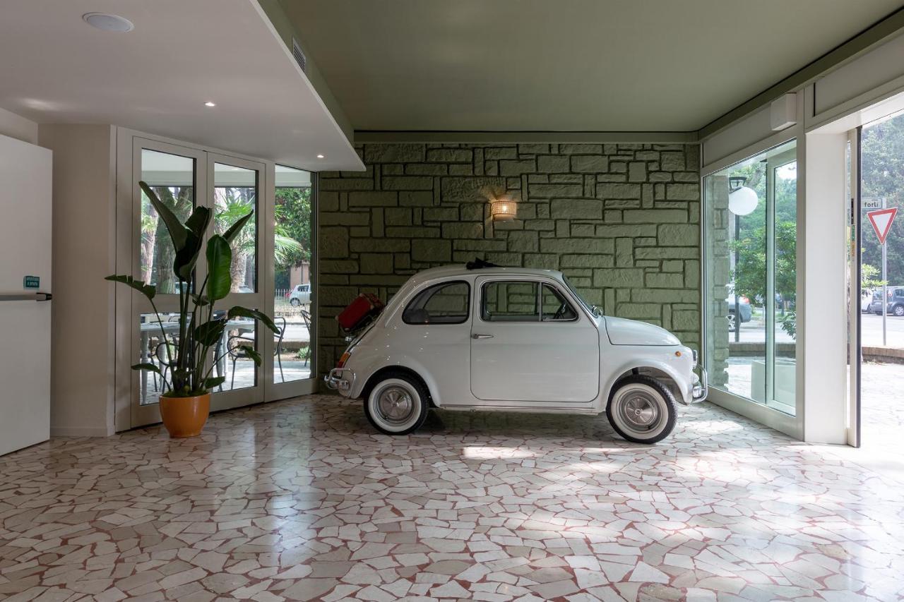 Hotel Millepini Марина-Ромеа Экстерьер фото